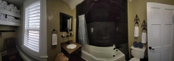 Yellowstone House of the Three Bears 2 Blocks to Downtown image 25