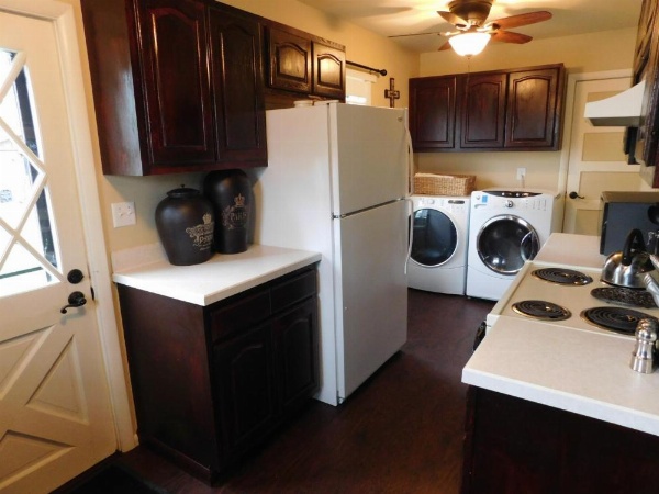 Yellowstone House of the Three Bears 2 Blocks to Downtown image 26